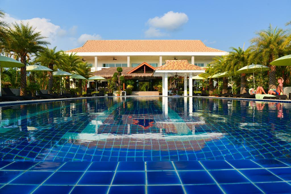 Mango Beach Resort Трат Екстериор снимка