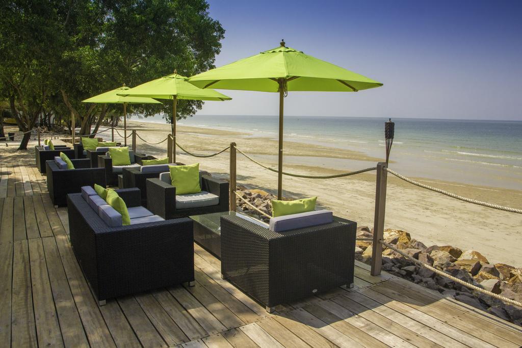 Mango Beach Resort Трат Екстериор снимка