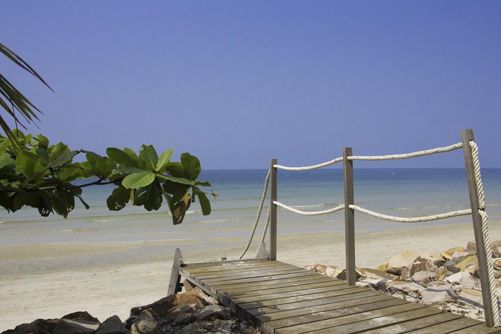 Mango Beach Resort Трат Екстериор снимка