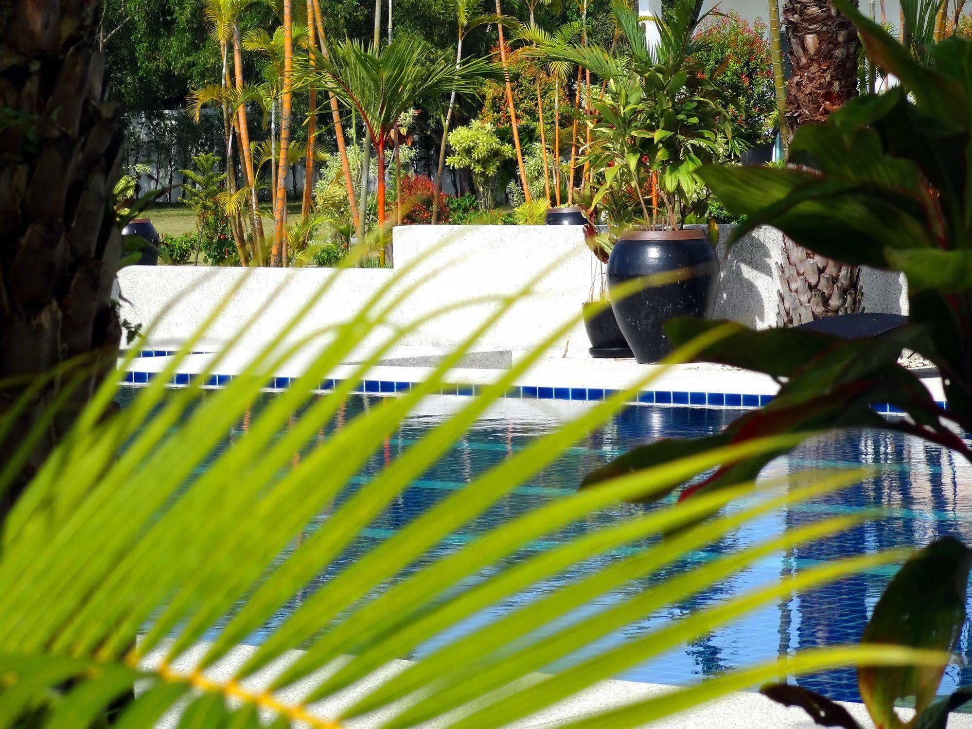 Mango Beach Resort Трат Екстериор снимка