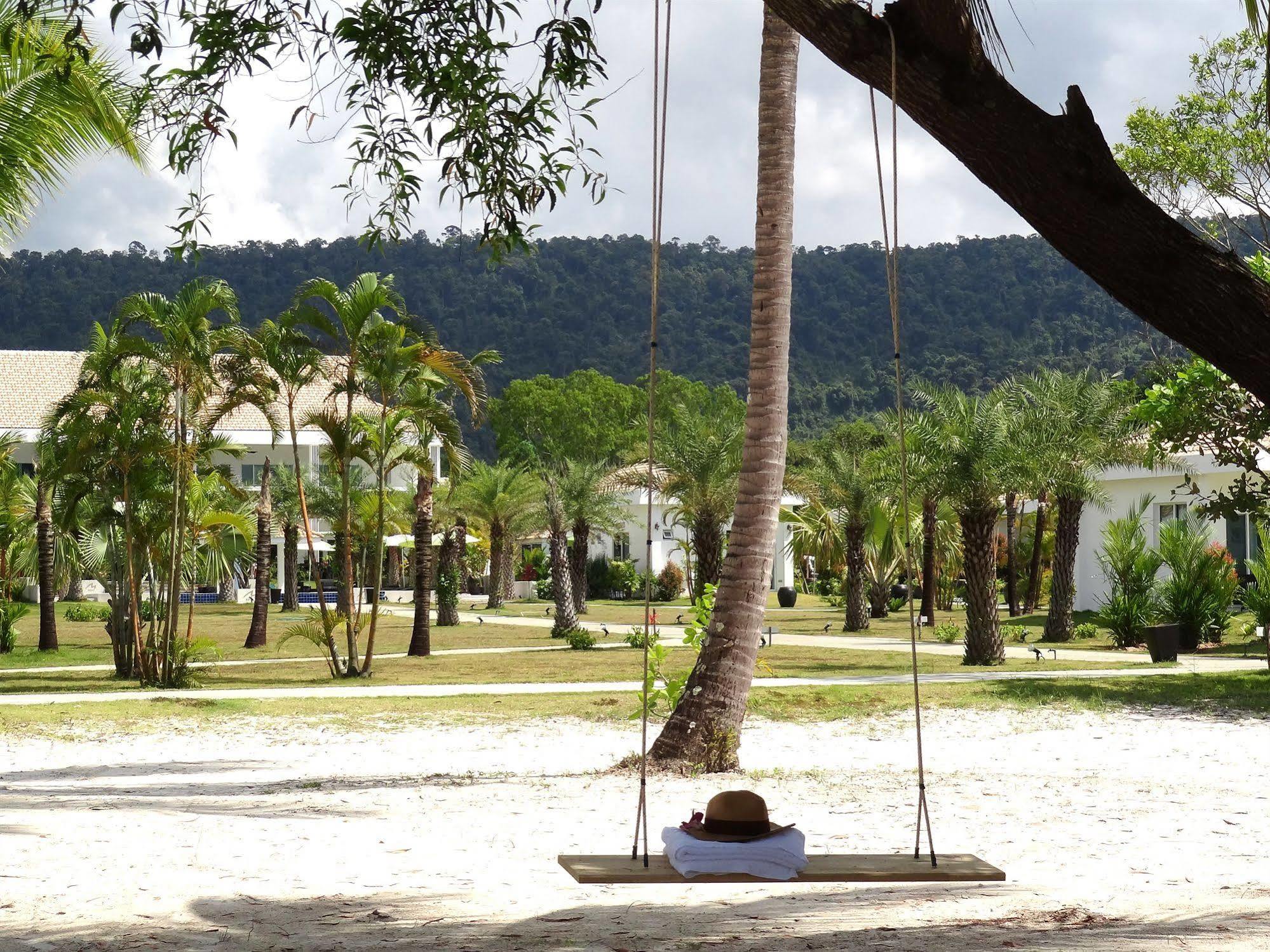 Mango Beach Resort Трат Екстериор снимка